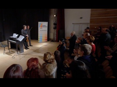 Muzică clasică în sate şi oraşe cu Vioara lui Enescu