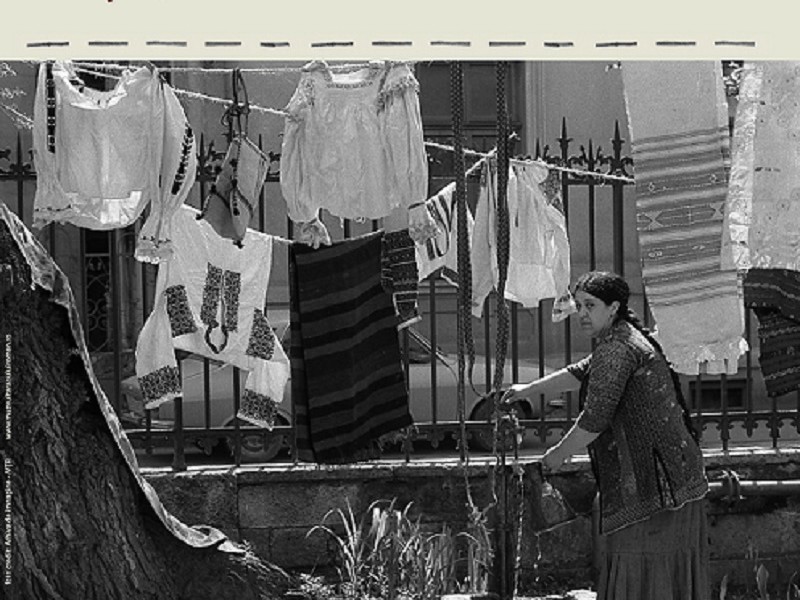 Primenire – Târg al Galeriei de Artă Țărănească 10-11 septembrie, orele 10-18, în curtea interioară Muzeul Național al Țăranului Român Primenire – Târg al Galeriei de Artă Țărănească 10-11 septembrie, orele 10-18, în curtea interioară Muzeul Național al Țăranului Român