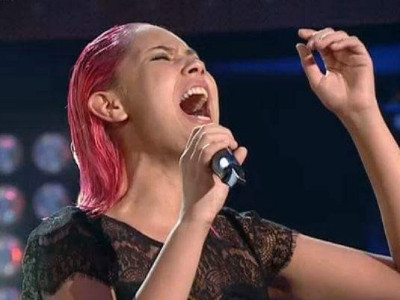 Diana Astrid, concurenta emisiunii Vocea României, a făcut un cover după LP