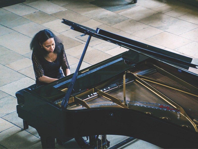 Două piane şi doi pianişti din Marea Britanie la Sala Radio Două piane şi doi pianişti din Marea Britanie la Sala Radio