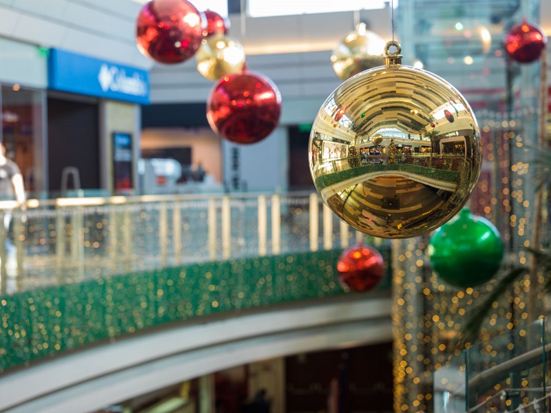 Pe 16 noiembrie, la București, se aprinde cea mai mare instalație indoor de lumini de Crăciun din lume!