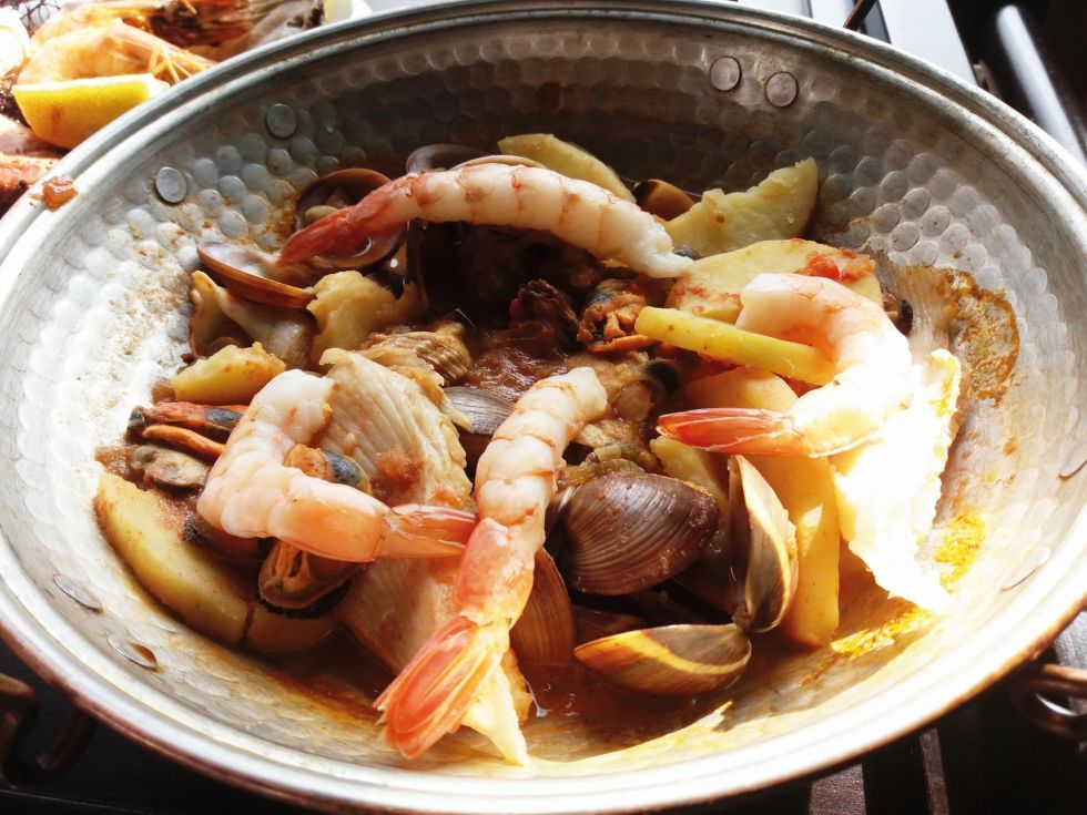 Restaurantul „Dancing Lobster” îţi desfată simţurile cu produse pescărești preparate în stil portughez