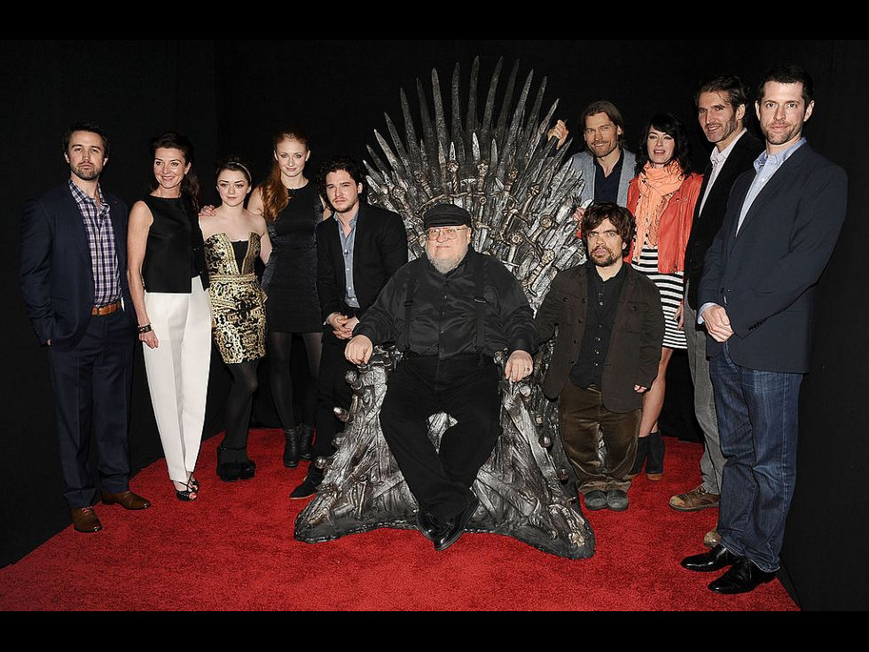 Seria Game of Thrones (Urzeala Tronurilor) va avea patru continuări Seria Game of Thrones (Urzeala Tronurilor) va avea patru continuări