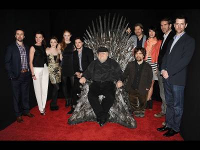 Seria Game of Thrones (Urzeala Tronurilor) va avea patru continuări Seria Game of Thrones (Urzeala Tronurilor) va avea patru continuări