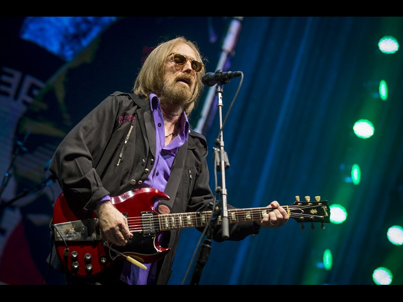A murit celebrul muzician Tom Petty