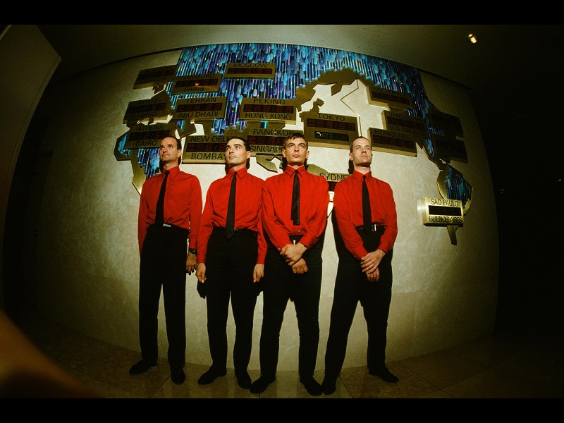Kraftwerk revin în România pentru a doua oară Kraftwerk revin în România pentru a doua oară