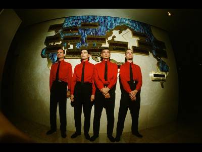 Kraftwerk revin în România pentru a doua oară Kraftwerk revin în România pentru a doua oară