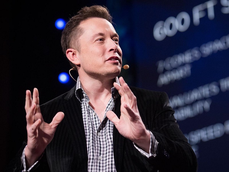 Musk este pionierul camioanelor Musk este pionierul camioanelor