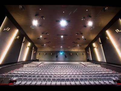 Sala Ultra din Grand Cinema & More are tehnologii de ultimă generație Sala Ultra din Grand Cinema & More are tehnologii de ultimă generație