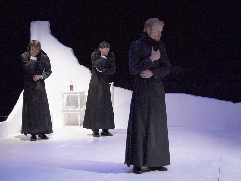 Teatrul Bulandra a revenit din vacanţă Teatrul Bulandra a revenit din vacanţă