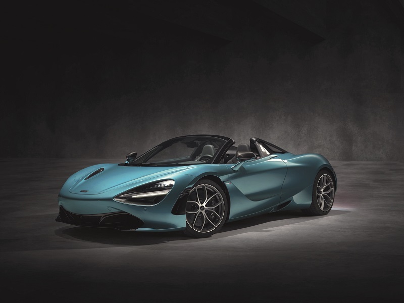 Tradiţii de iarnă: Decapotabila McLaren Tradiţii de iarnă: Decapotabila McLaren