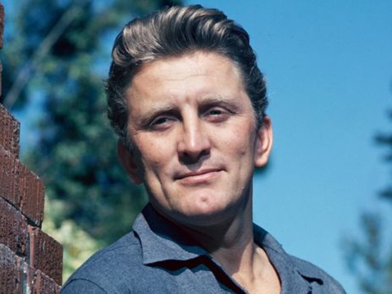 Kirk Douglas, legenda hollywoodiană, a murit la 103 ani