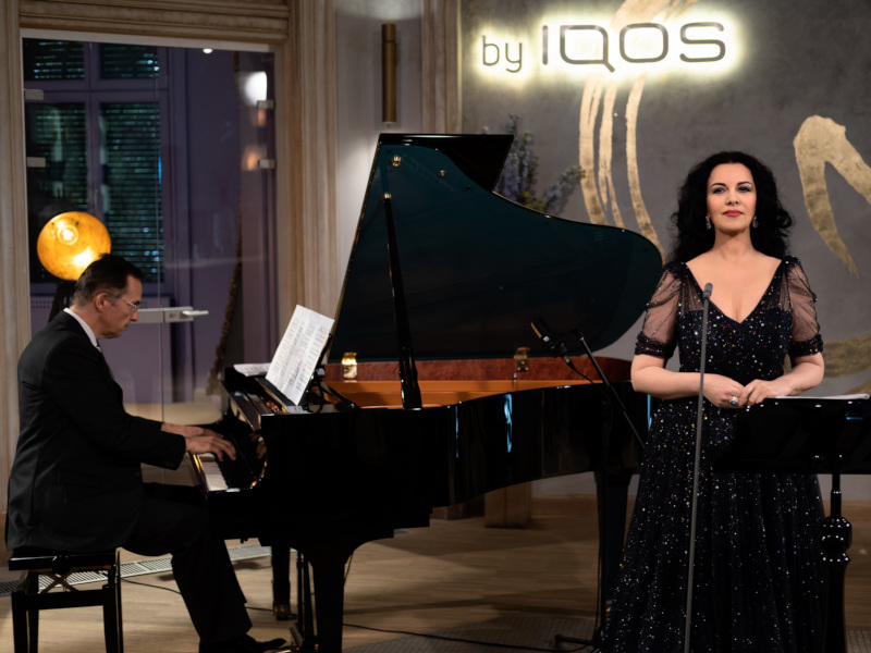 Peste 2.500 de români au urmărit online recitalul susţinut de Angela Gheorghiu, reprezentația finală a seriei Qreator – Home Together Edition Peste 2.500 de români au urmărit online recitalul susţinut de Angela Gheorghiu, reprezentația finală a seriei Qreator – Home Together Edition