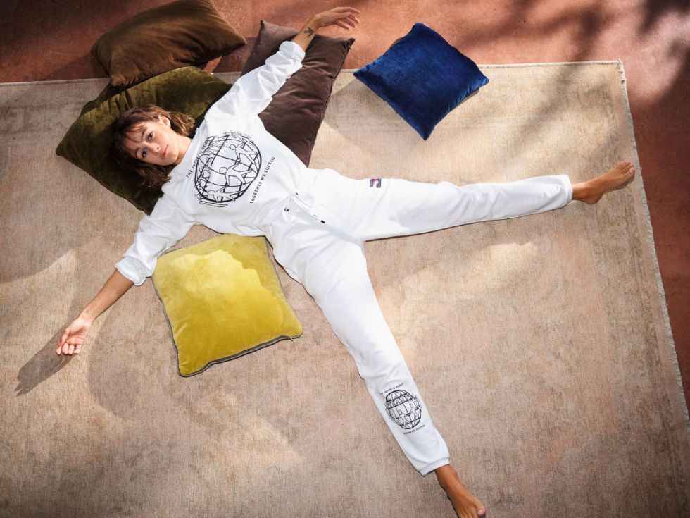 CU OCAZIA ZILEI PAMANTULUI, TOMMY HILFIGER LANSEAZA COLECTIA CAPSULA ‘ONE PLANET’ CU OCAZIA ZILEI PAMANTULUI, TOMMY HILFIGER LANSEAZA COLECTIA CAPSULA ‘ONE PLANET’