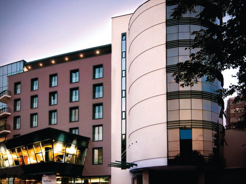 City Plaza Hotel