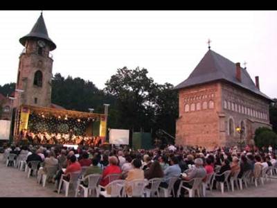 Centrul pentru Cultură şi Arte Carmen Saeculare