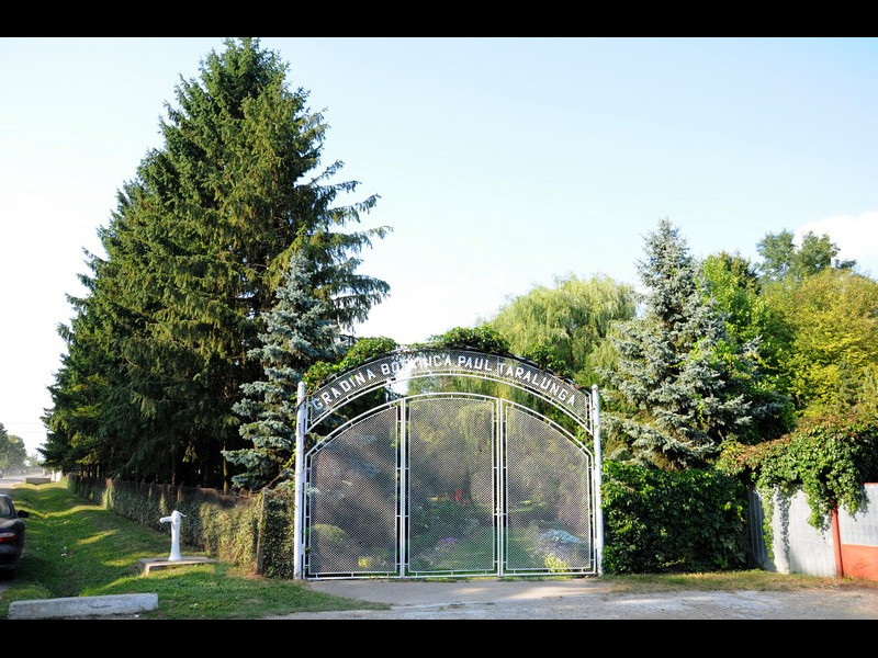 Grădina Botanică Paul Ţarălungă